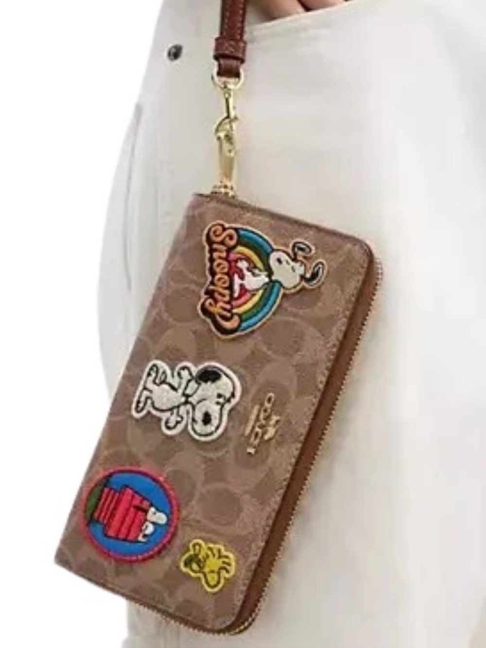 COACH X PEANUTS LONG ZIP AROUND WALLET IN SIGNATURE CANVAS WITH PATCHES NWOT - Picture 3 of 8